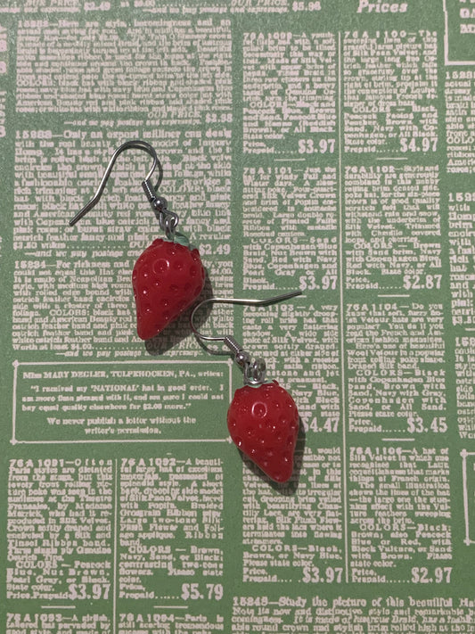 🍓 Juicy Strawberry Earrings ✨
