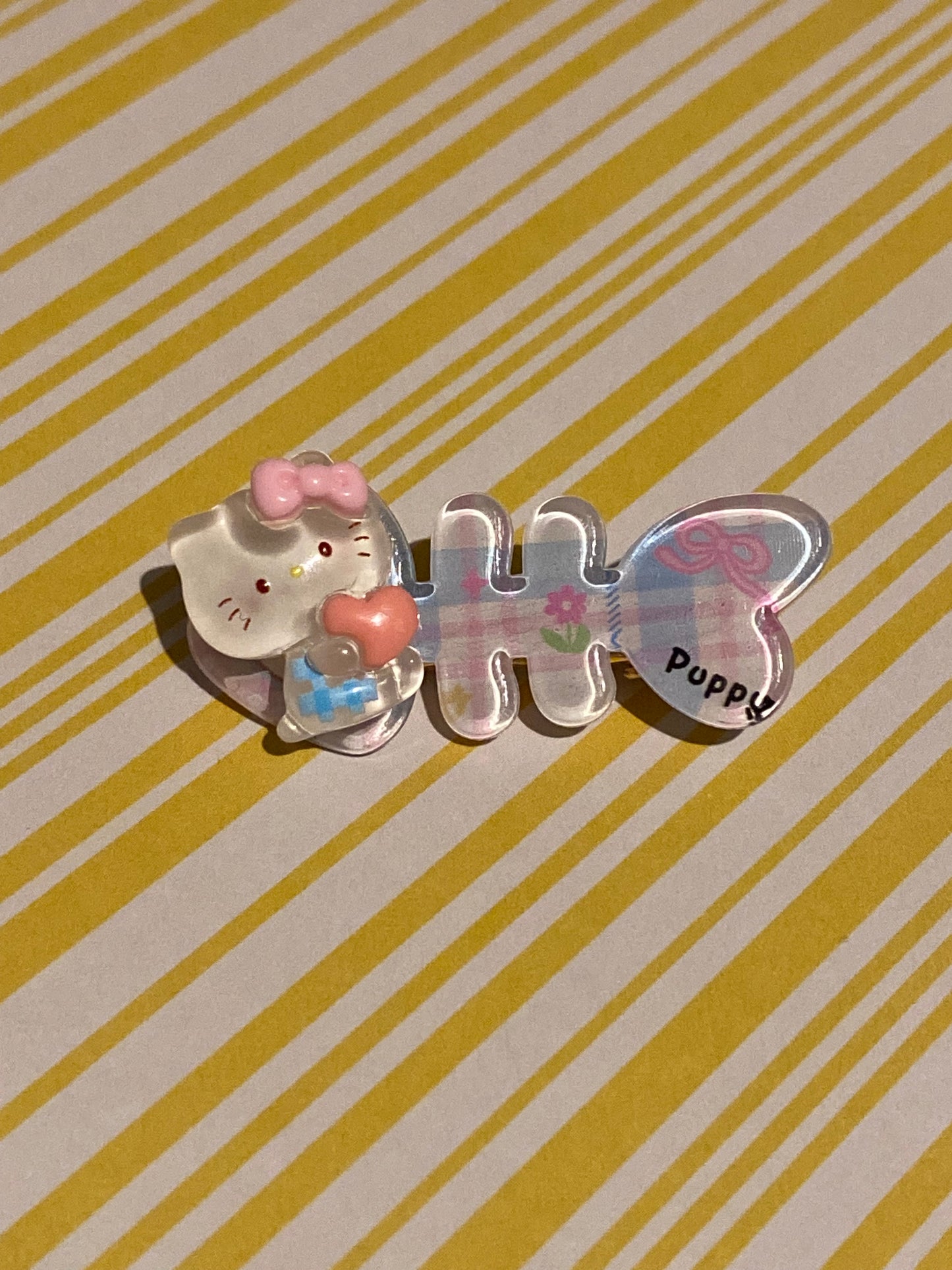 💗 Sweet Hello Kitty Bow Clip