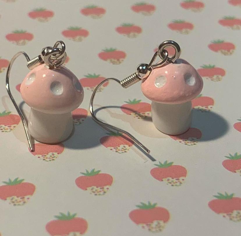 🍄 Whimsical Mushroom Earrings