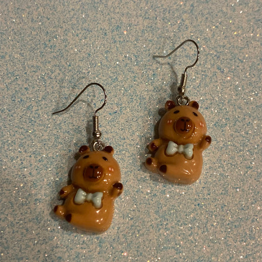 🎀 Bow Tie Capybara Earrings