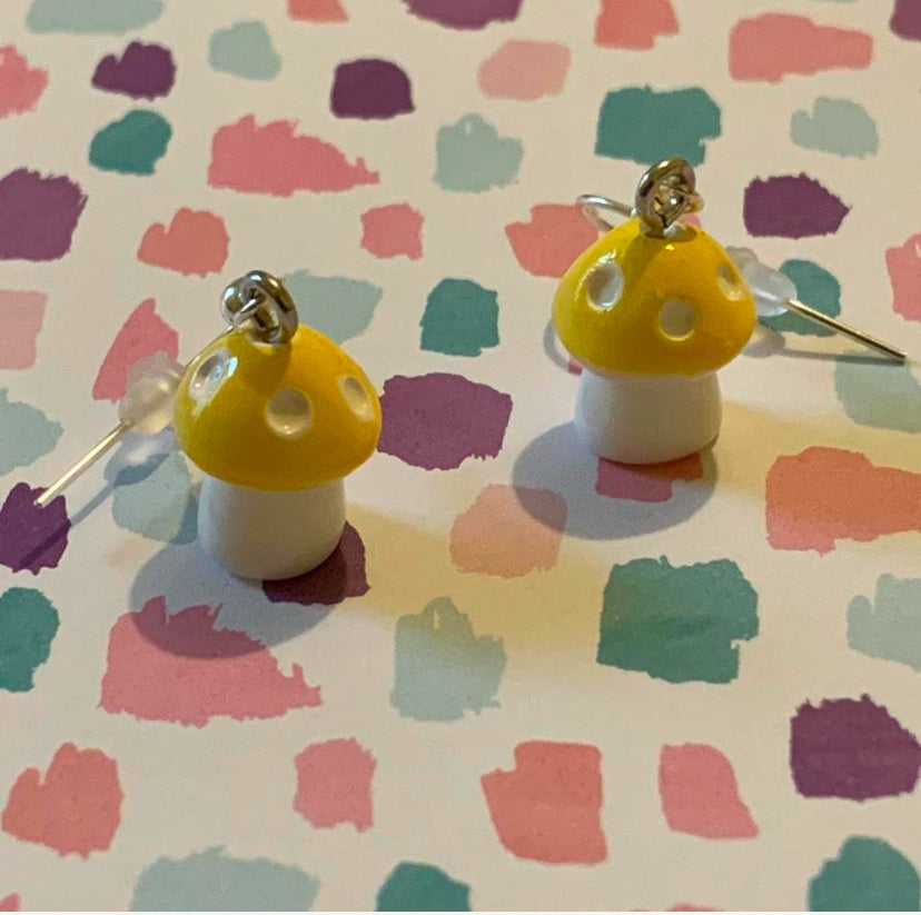 🍄 Whimsical Mushroom Earrings