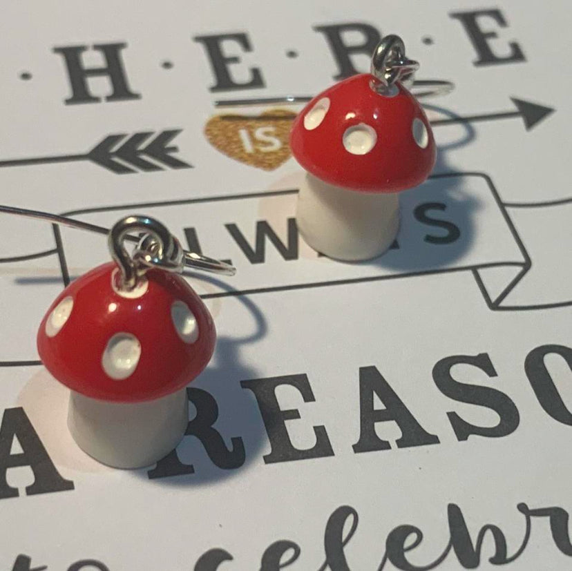 🍄 Whimsical Mushroom Earrings