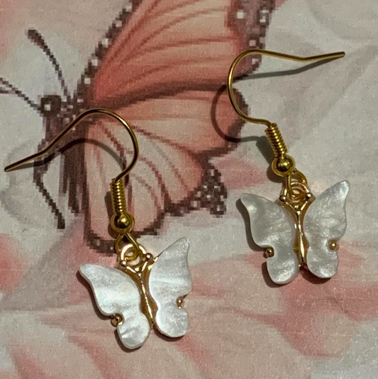 🦋 Pearl Flutter Butterfly Earrings ✨