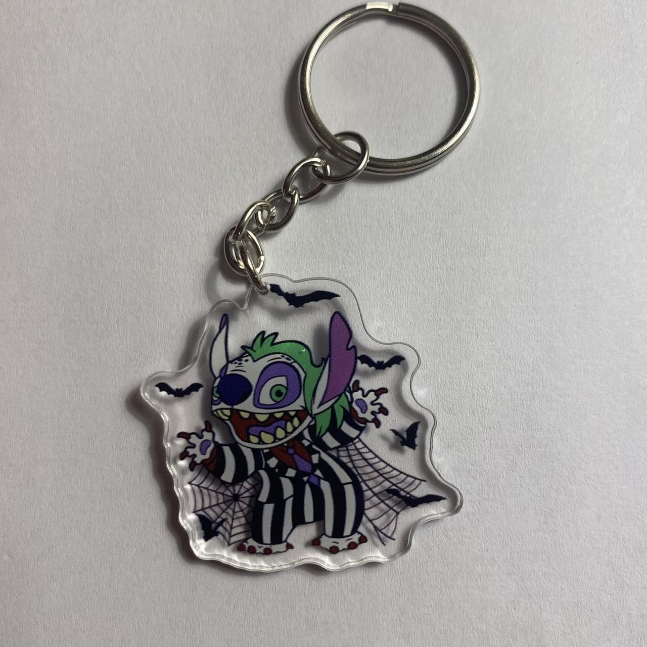 💚🦇 Beetlejuice Stitch Keychain – “It’s Showtime!”