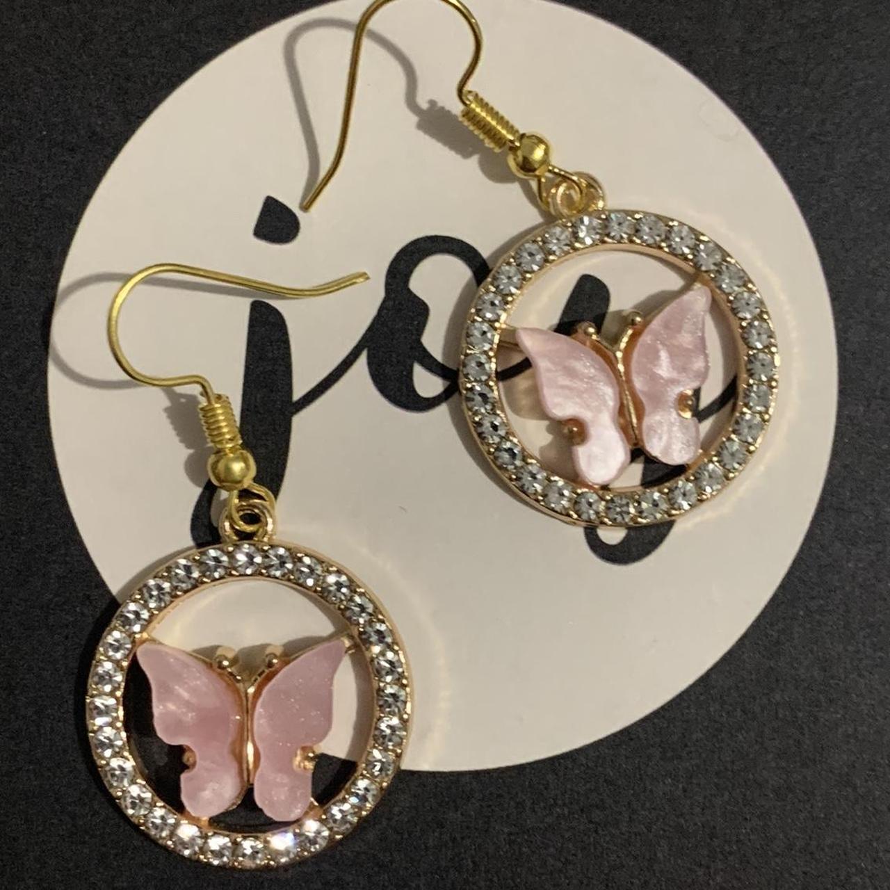 🦋 Baby Pink Rhinestone Butterfly Circle Earrings ✨