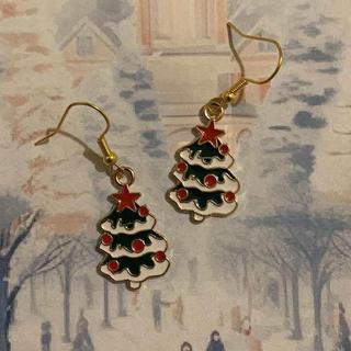 🎄✨ Merry Little Tree Earrings ❤️💚