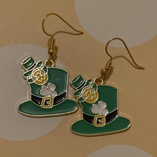 🍀✨ Lucky Leprechaun Hat Earrings 💚☘️