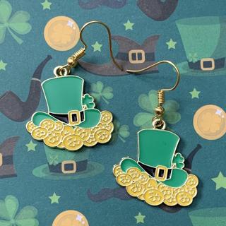 💰☘️ Pot of Gold Hat Earrings 💚✨