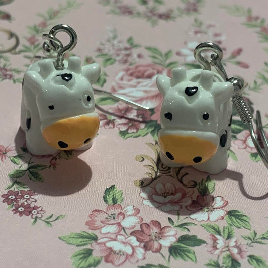 🐮🖤 Mini Moo Earrings