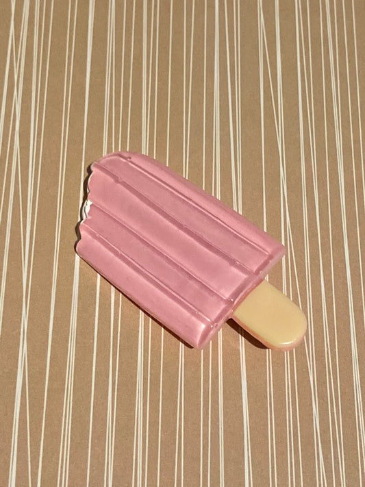 🍓 Strawberry Cream Pop Clip